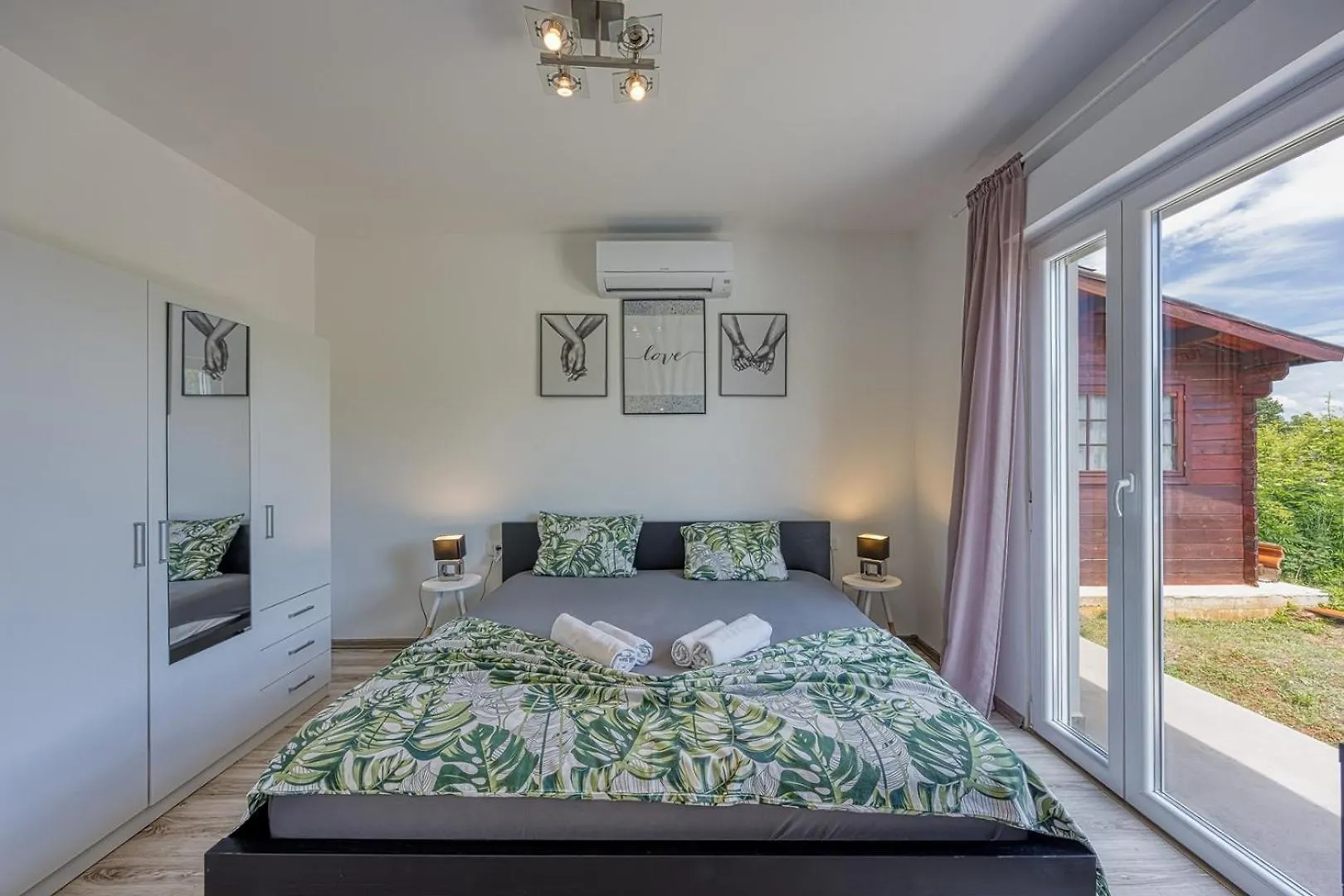 פורץ Villa Frontera Croatia קרואטיה