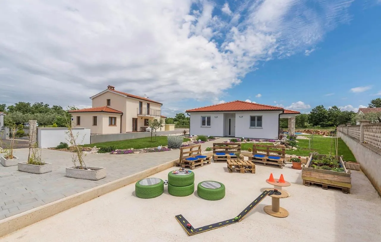 פורץ Villa Frontera Croatia